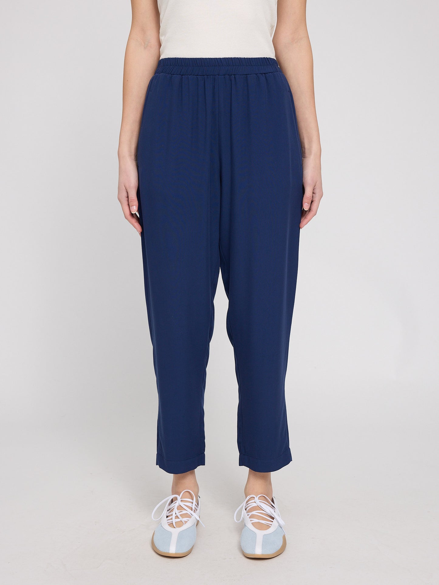 Straight Leg Viscose Pants indigo | Bildmaterial bereitgestellt von SHOES.PLEASE.