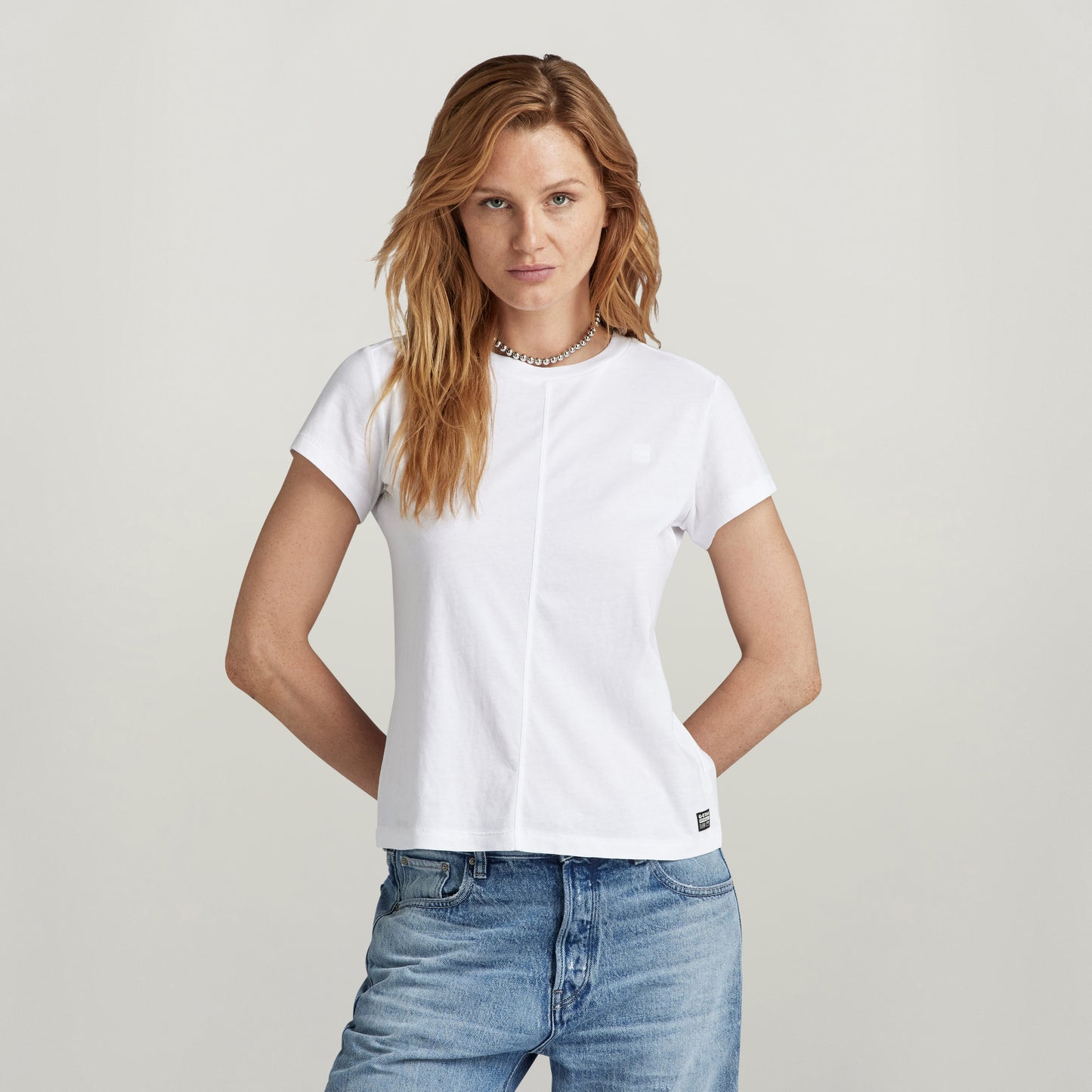 Front seam r t Wmn white | Bildmaterial bereitgestellt von SHOES.PLEASE.