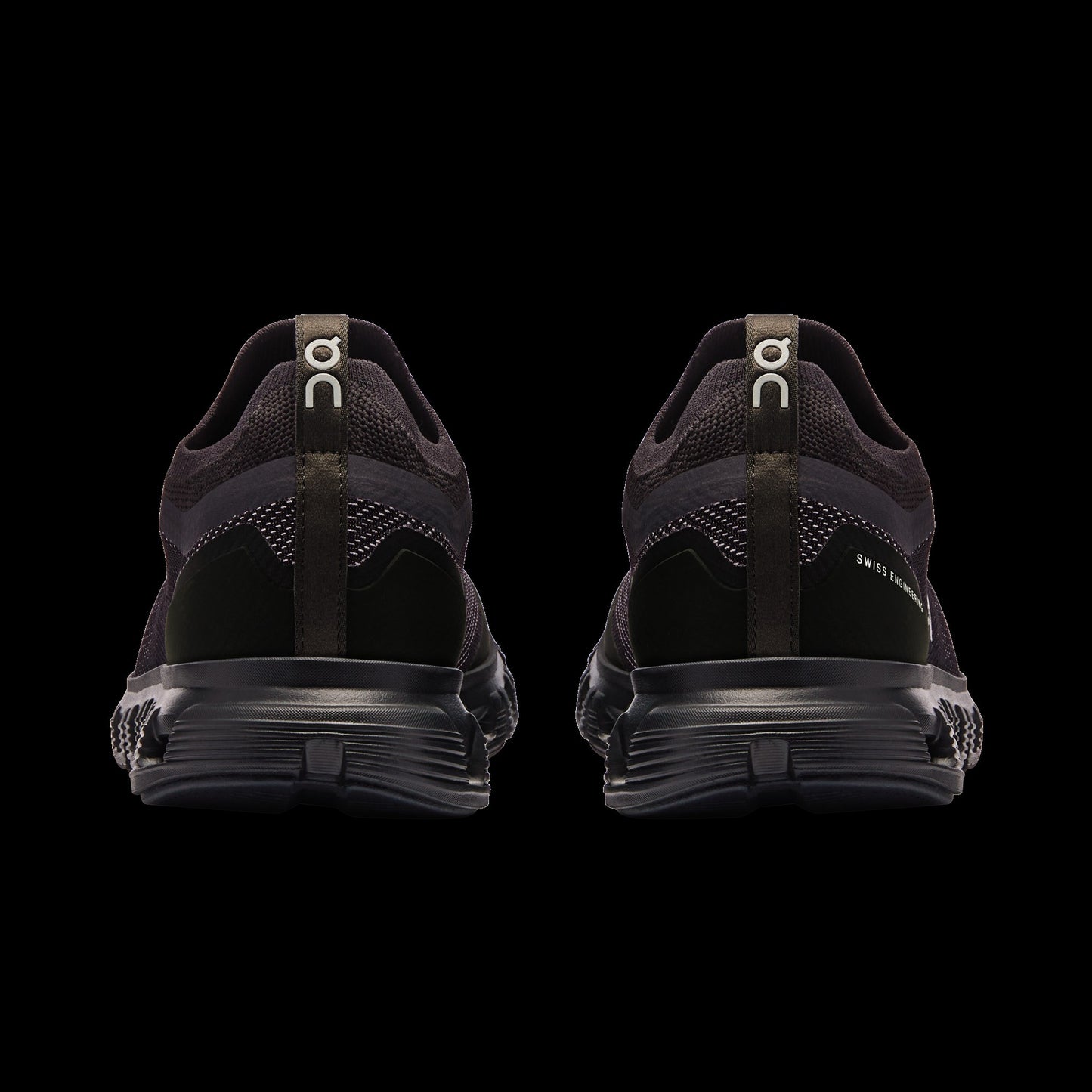3MF10040106 M Cloud 6 Versa black/eclipse | Bildmaterial bereitgestellt von SHOES.PLEASE.