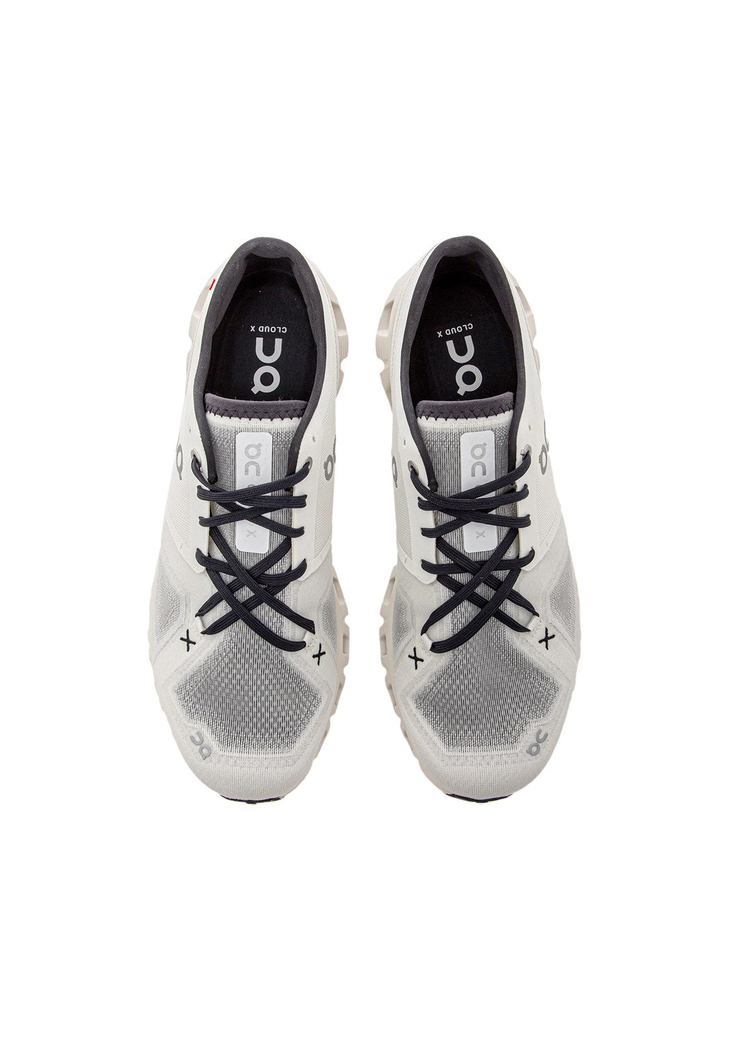60.98706 M Cloud X ivory/black | Bildmaterial bereitgestellt von SHOES.PLEASE.
