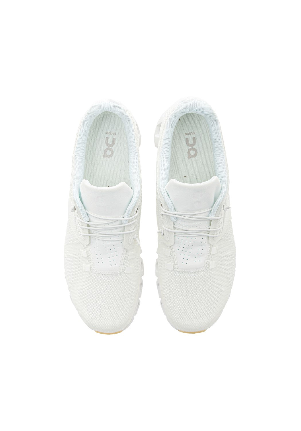 88.98532 W Cloud undyed | Bildmaterial bereitgestellt von SHOES.PLEASE.
