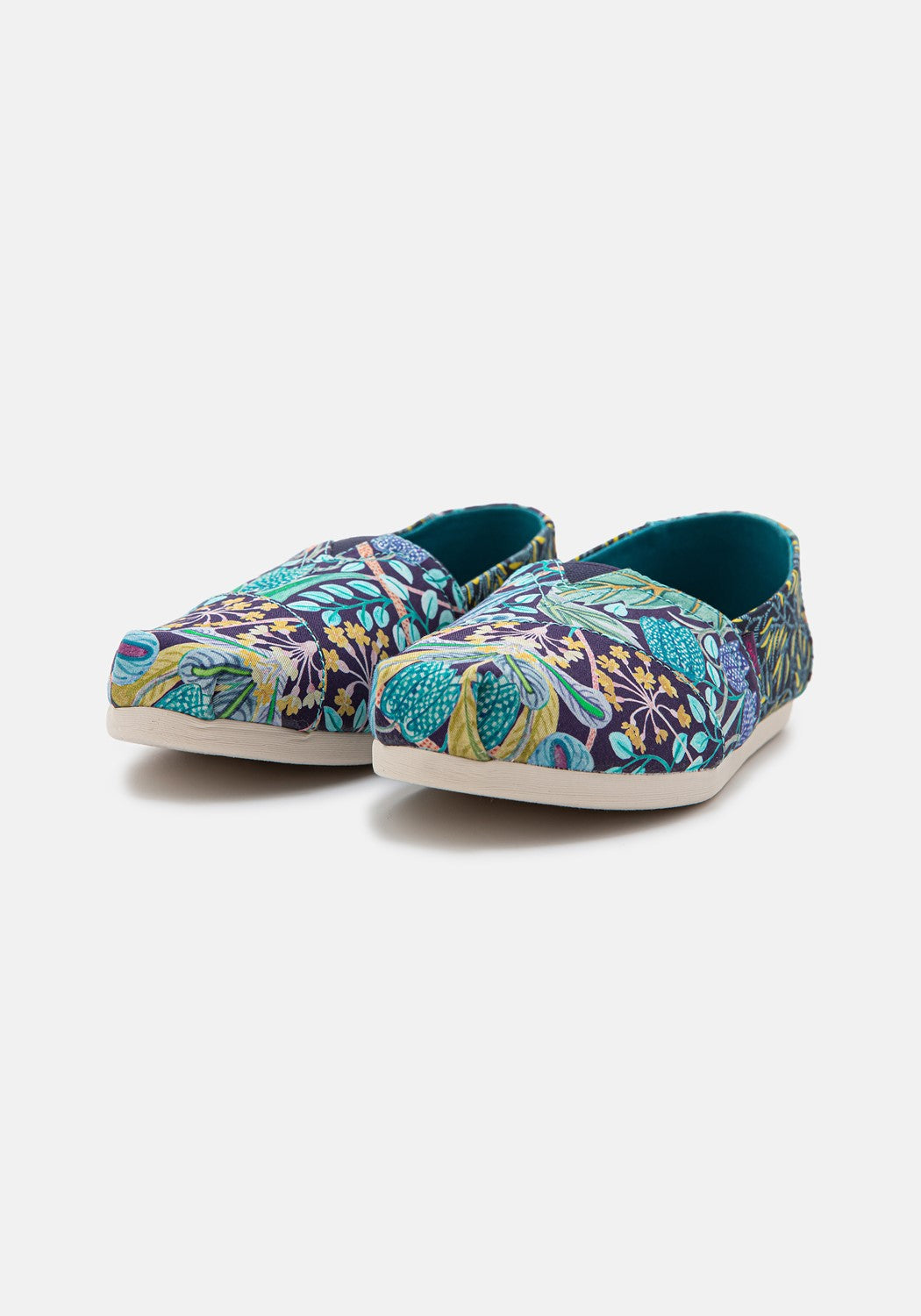 10016228 WM Elm House Liberty turqoise | Bildmaterial bereitgestellt von SHOES.PLEASE.
