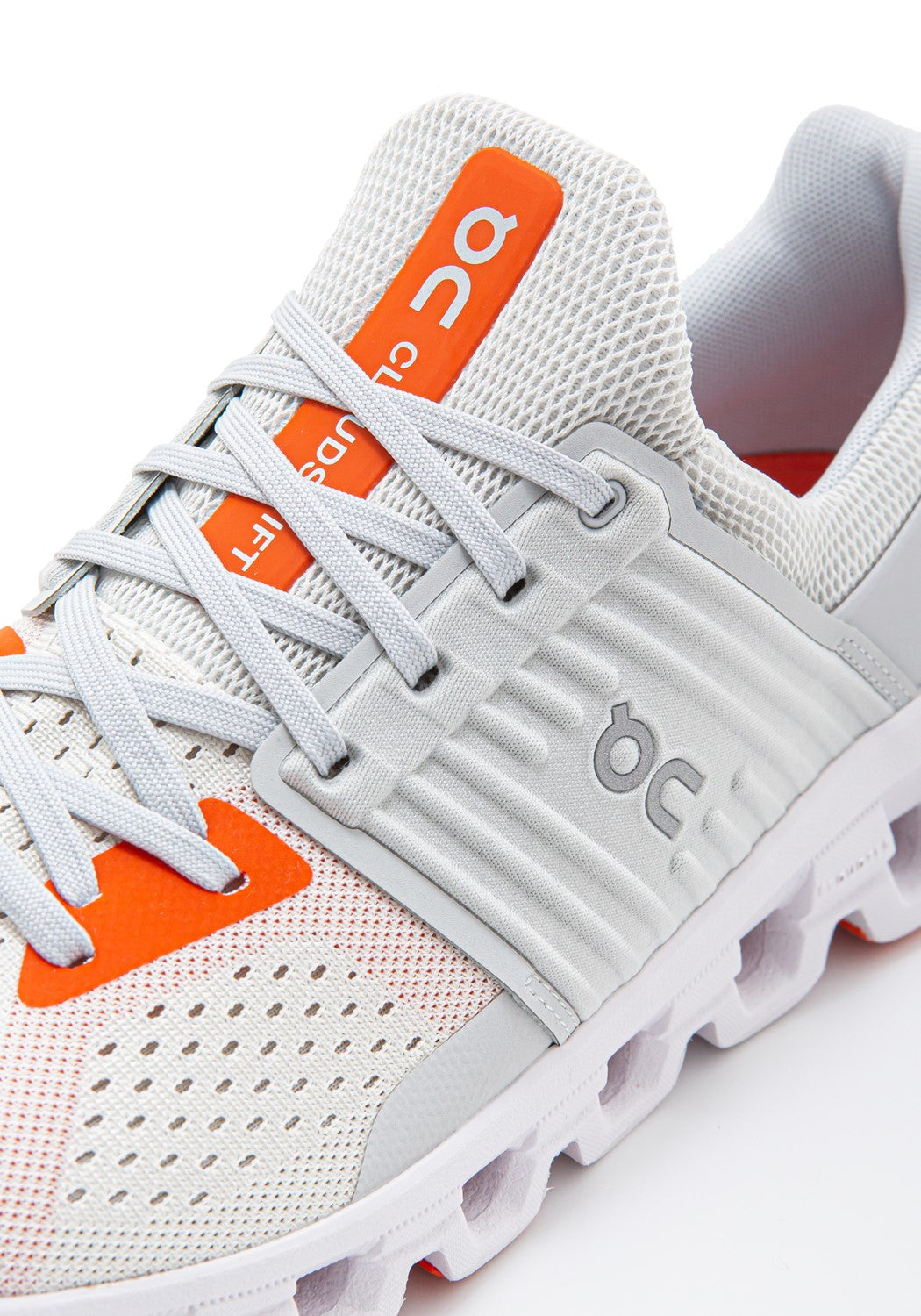 41.99582 M Cloudswift white/flame | Bildmaterial bereitgestellt von SHOES.PLEASE.