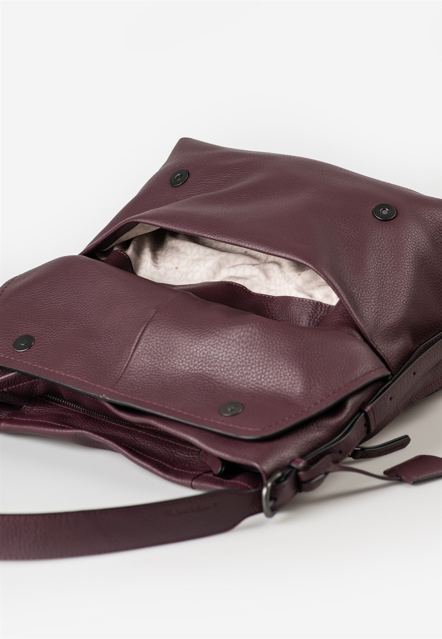 Ally Philocalists merlot | Bildmaterial bereitgestellt von SHOES.PLEASE.