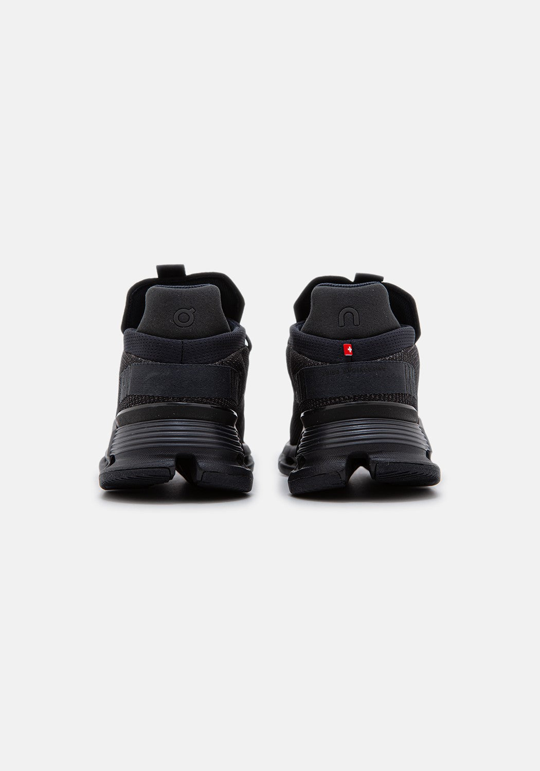 26.99814 W Cloudnova blk eclipse | Bildmaterial bereitgestellt von SHOES.PLEASE.