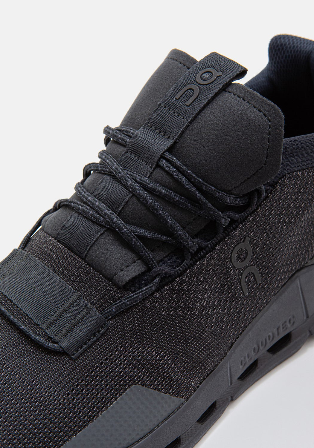 26.99822 M Cloudnova blk eclipse | Bildmaterial bereitgestellt von SHOES.PLEASE.