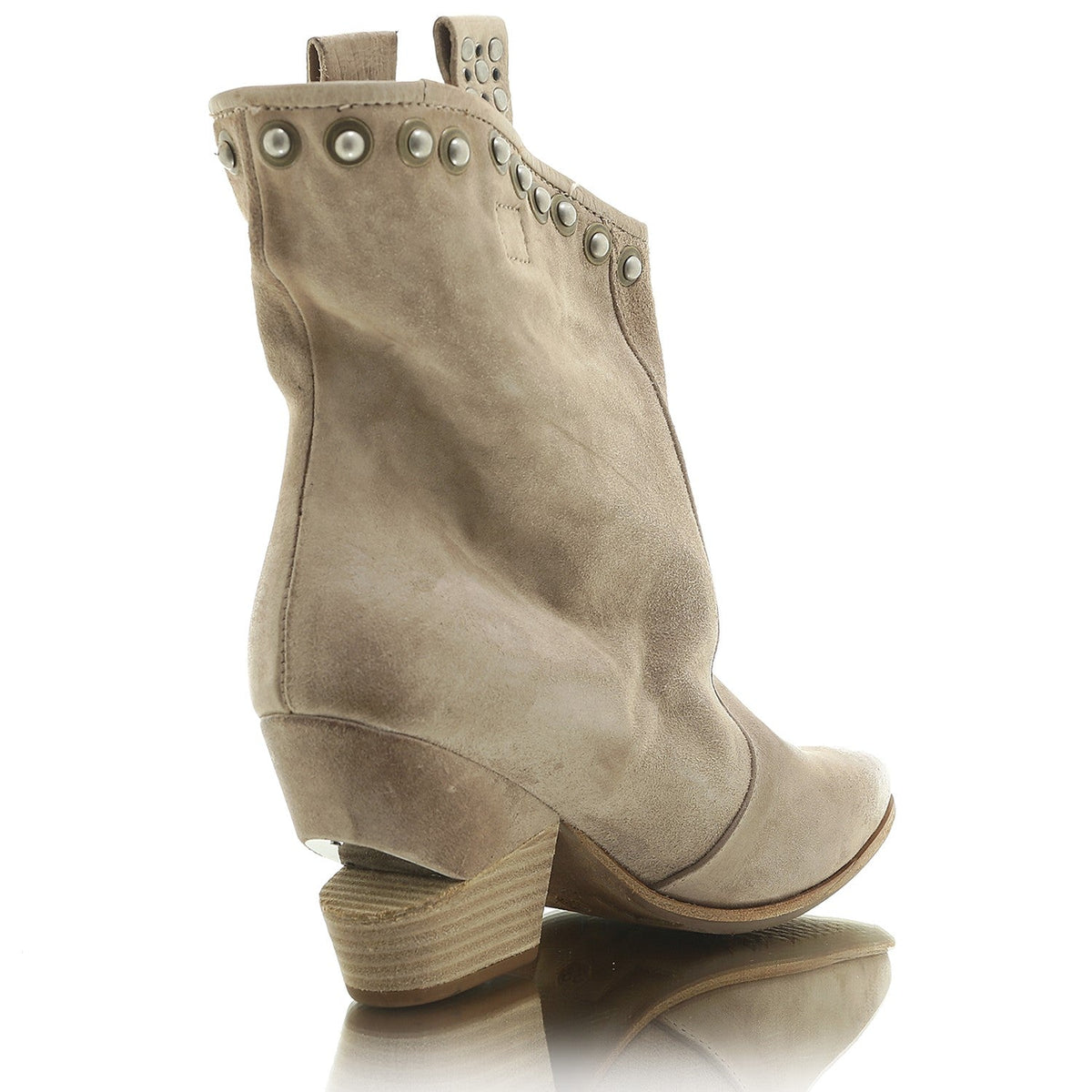 510205-0901-6916 dust | Bildmaterial bereitgestellt von SHOES.PLEASE.