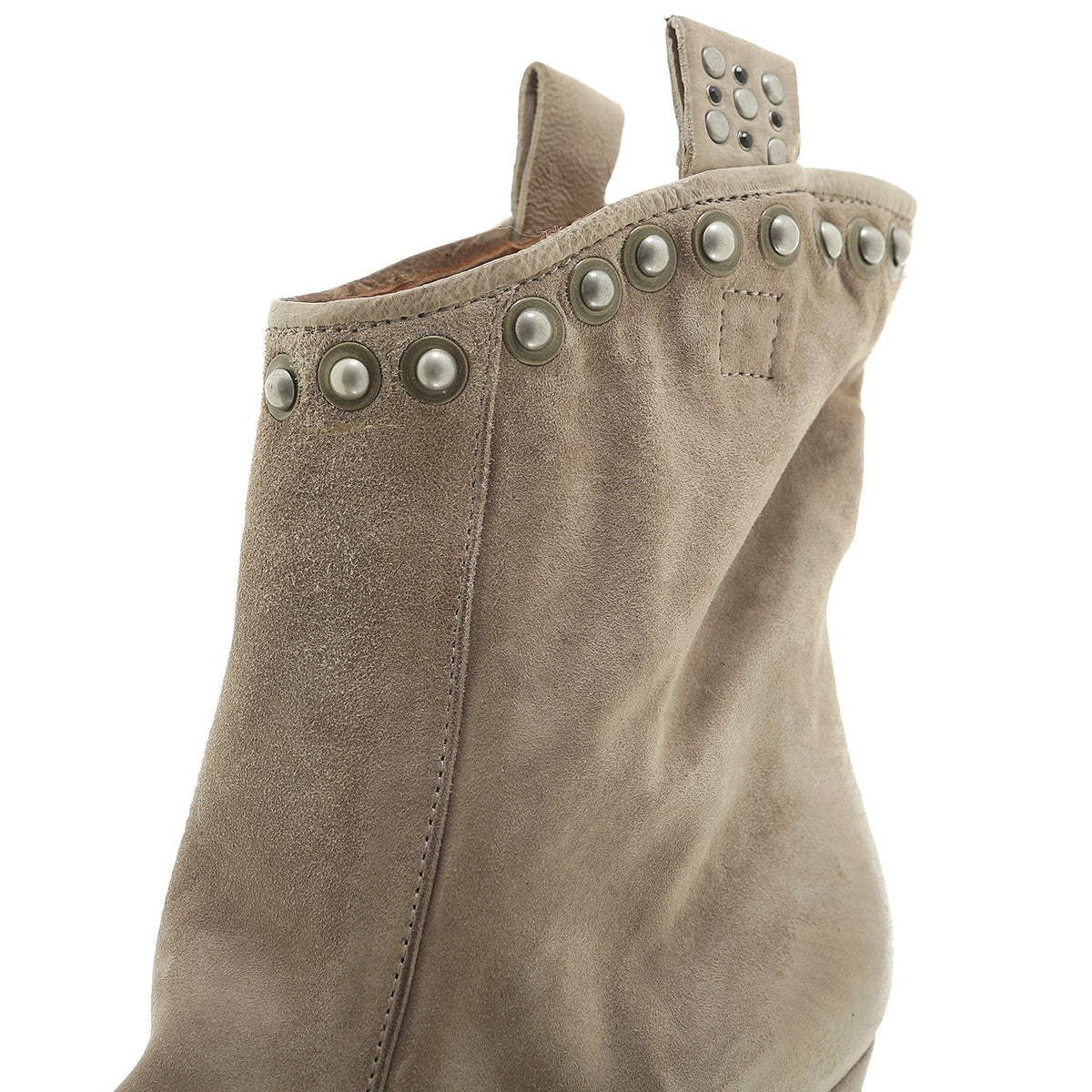 510205-0901-6916 dust | Bildmaterial bereitgestellt von SHOES.PLEASE.
