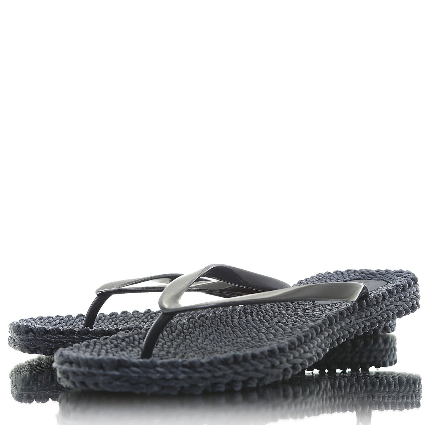 Flip Flop indigo | Bildmaterial bereitgestellt von SHOES.PLEASE.