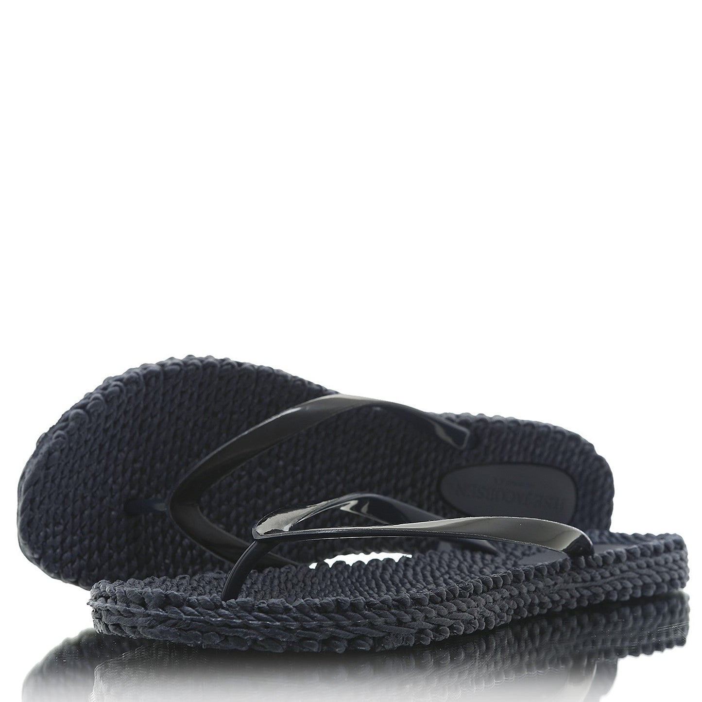 Flip Flop indigo | Bildmaterial bereitgestellt von SHOES.PLEASE.