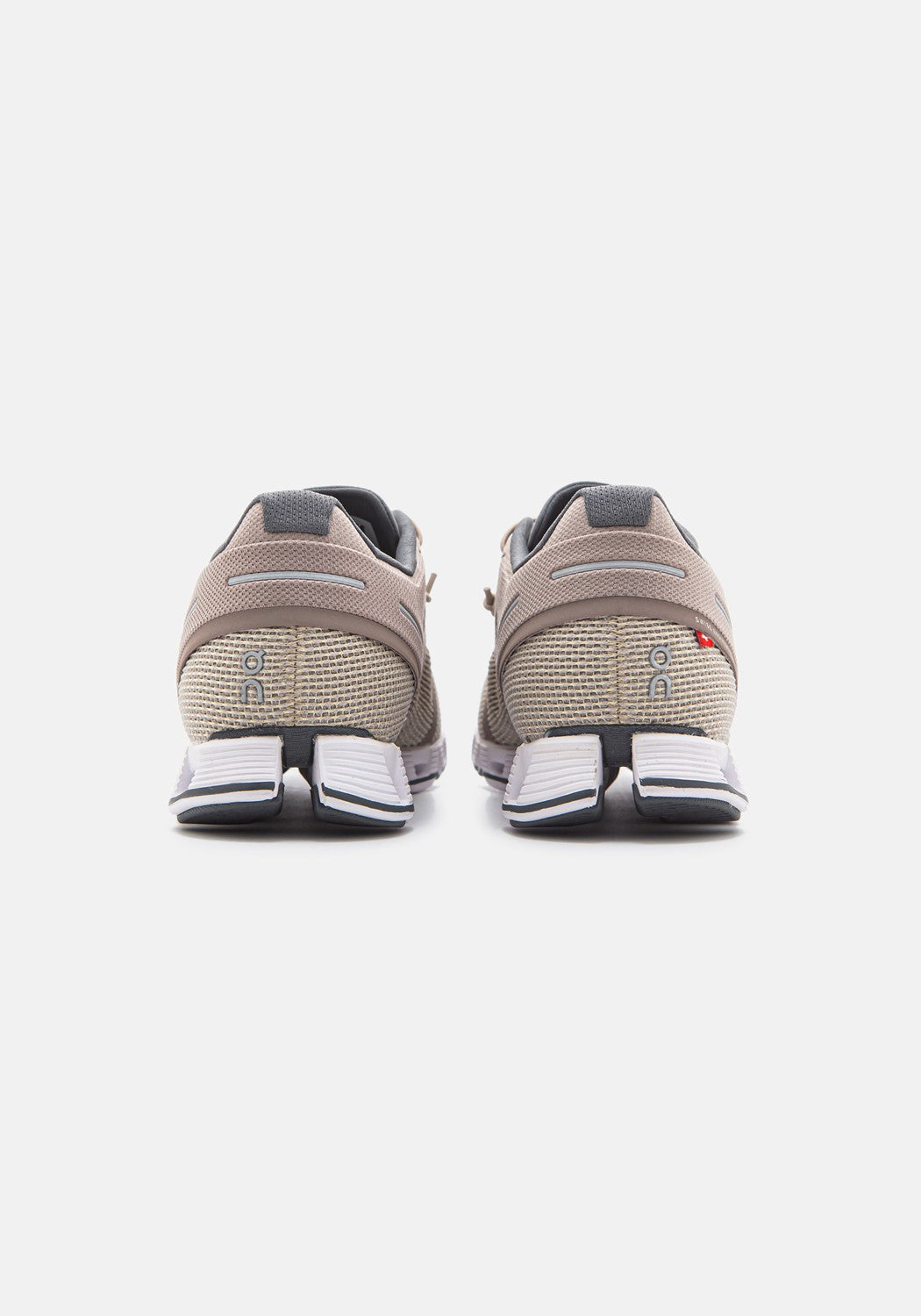 19.99903 M Cloud Clay sand | Bildmaterial bereitgestellt von SHOES.PLEASE.
