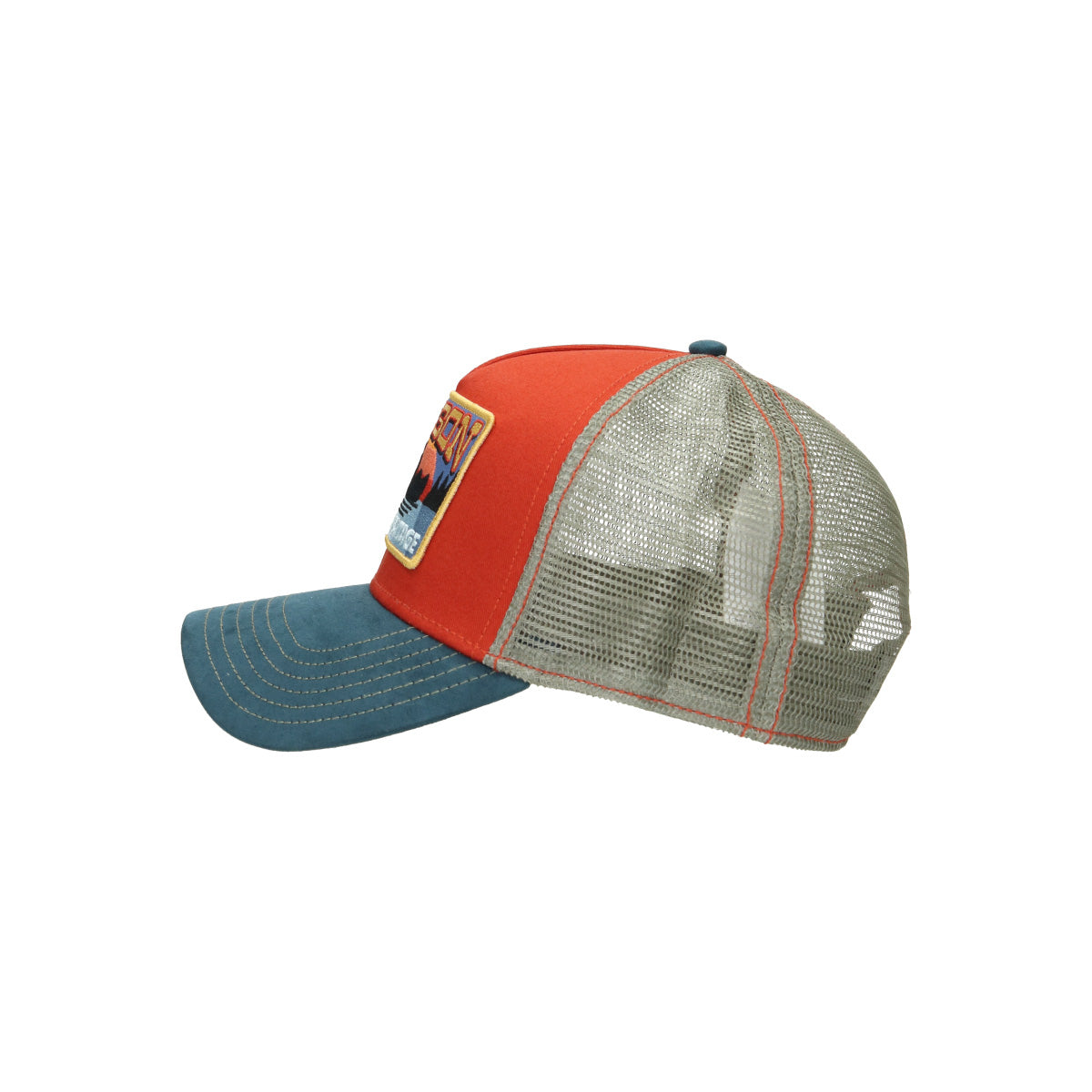 Trucker Cap Canoe rot blau | Bildmaterial bereitgestellt von SHOES.PLEASE.