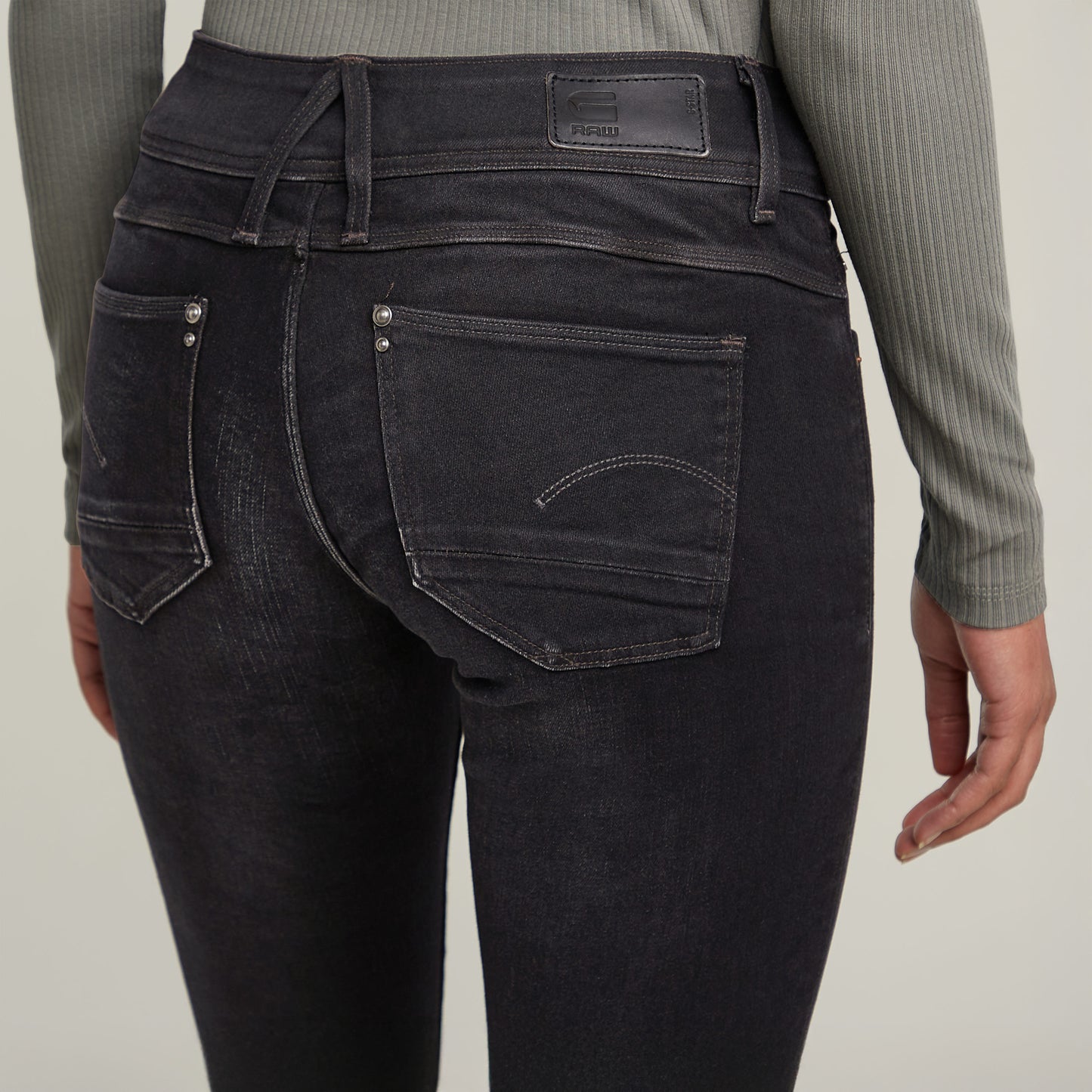 Lynn Mid Skinny Wmn dusty grey | Bildmaterial bereitgestellt von SHOES.PLEASE.