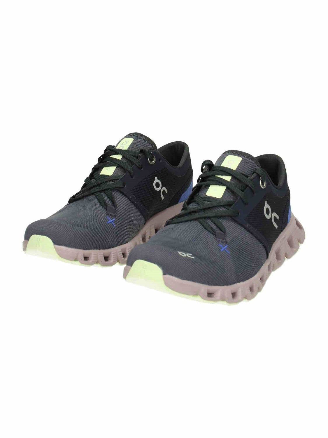 60.98689 W Cloud X 3 midnight/heron | Bildmaterial bereitgestellt von SHOES.PLEASE.