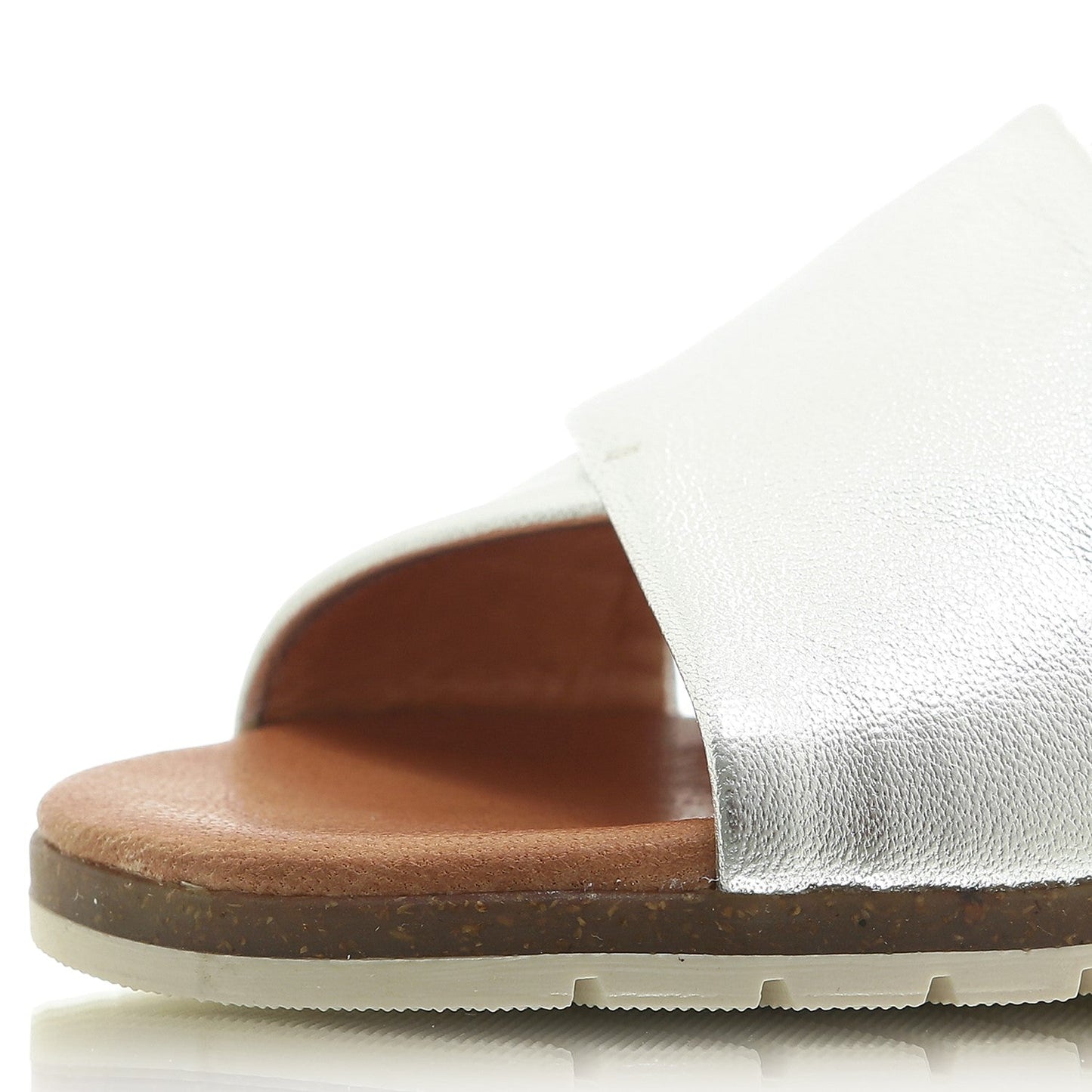 Chiusi 19 plata | Bildmaterial bereitgestellt von SHOES.PLEASE.