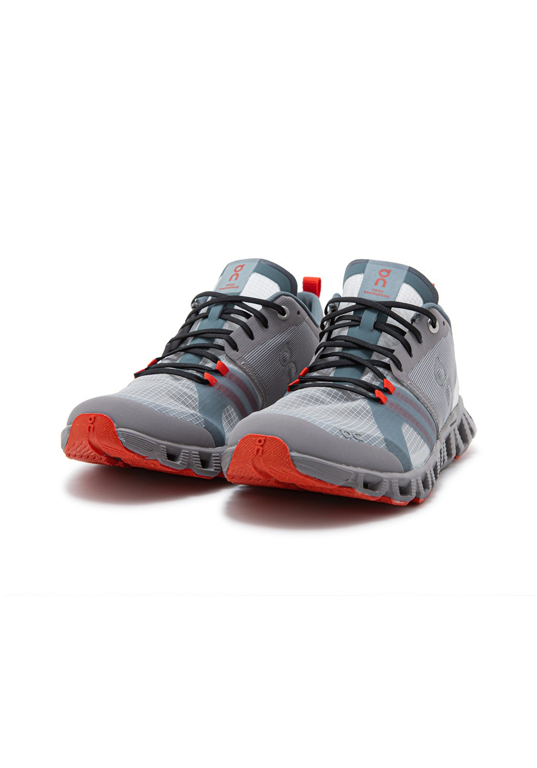38.99121 W Cloud X Shift alloy/red | Bildmaterial bereitgestellt von SHOES.PLEASE.