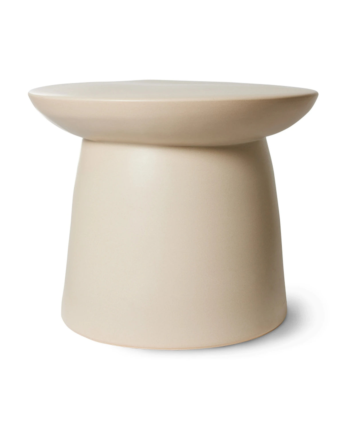 EARTHENWARE SIDE TABLE L CREAM cream | Bildmaterial bereitgestellt von SHOES.PLEASE.