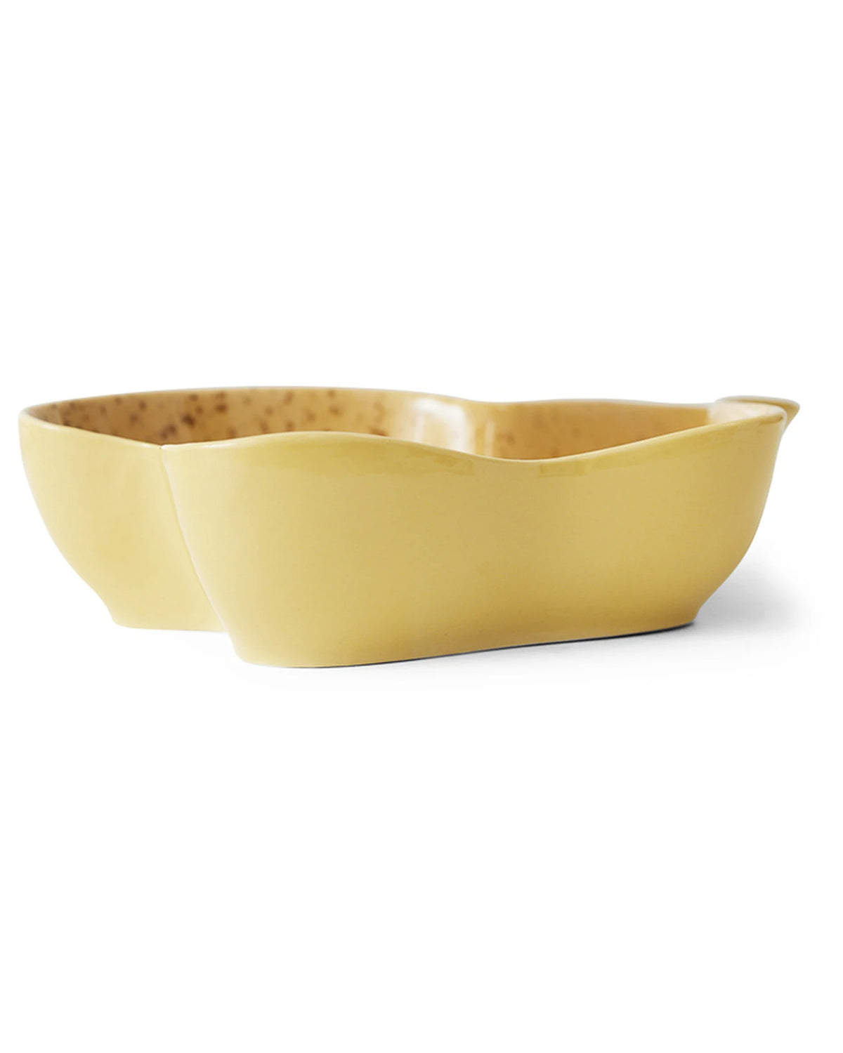 Shell serving bowl vanille | Bildmaterial bereitgestellt von SHOES.PLEASE.