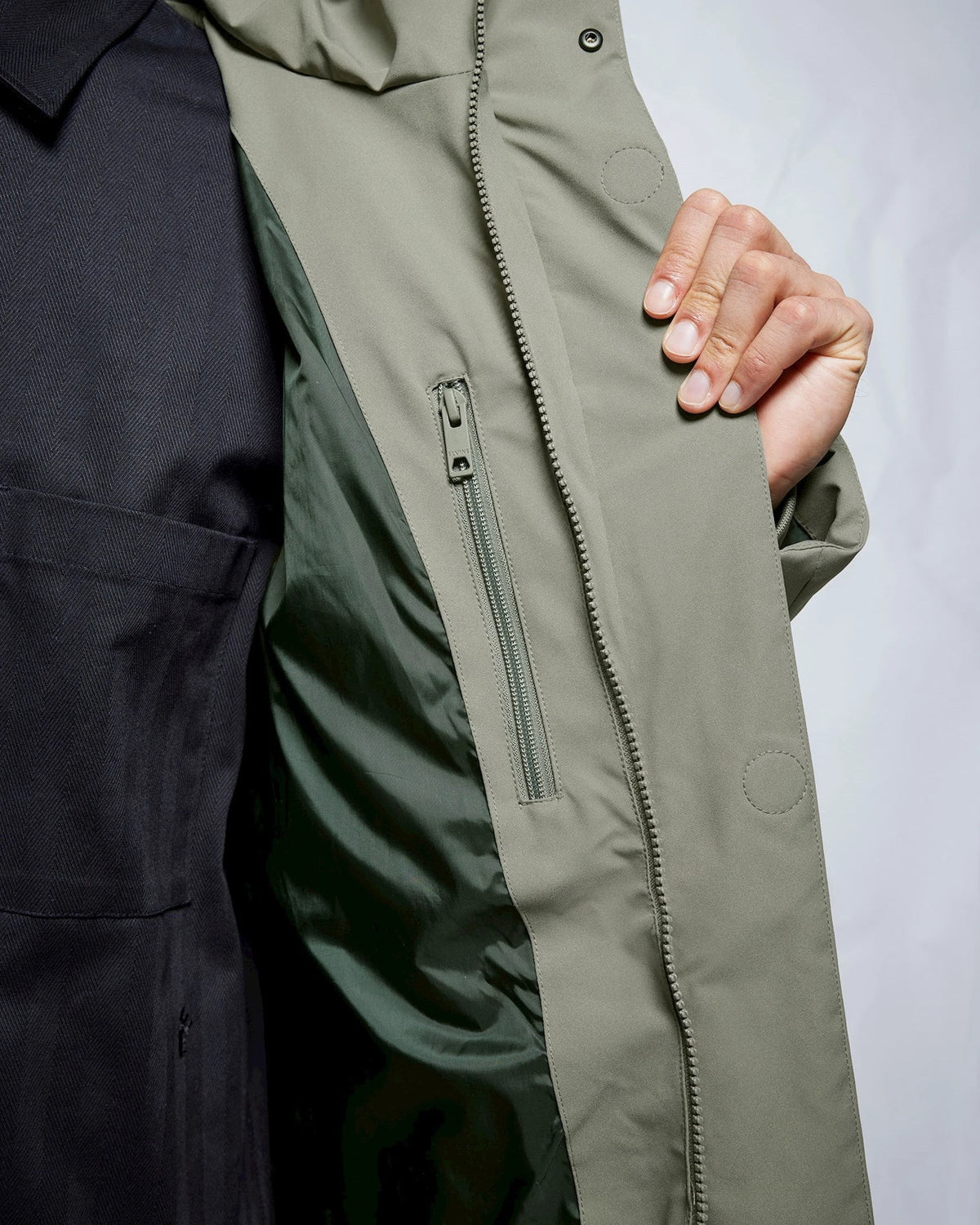 Jiro sage | Bildmaterial bereitgestellt von SHOES.PLEASE.