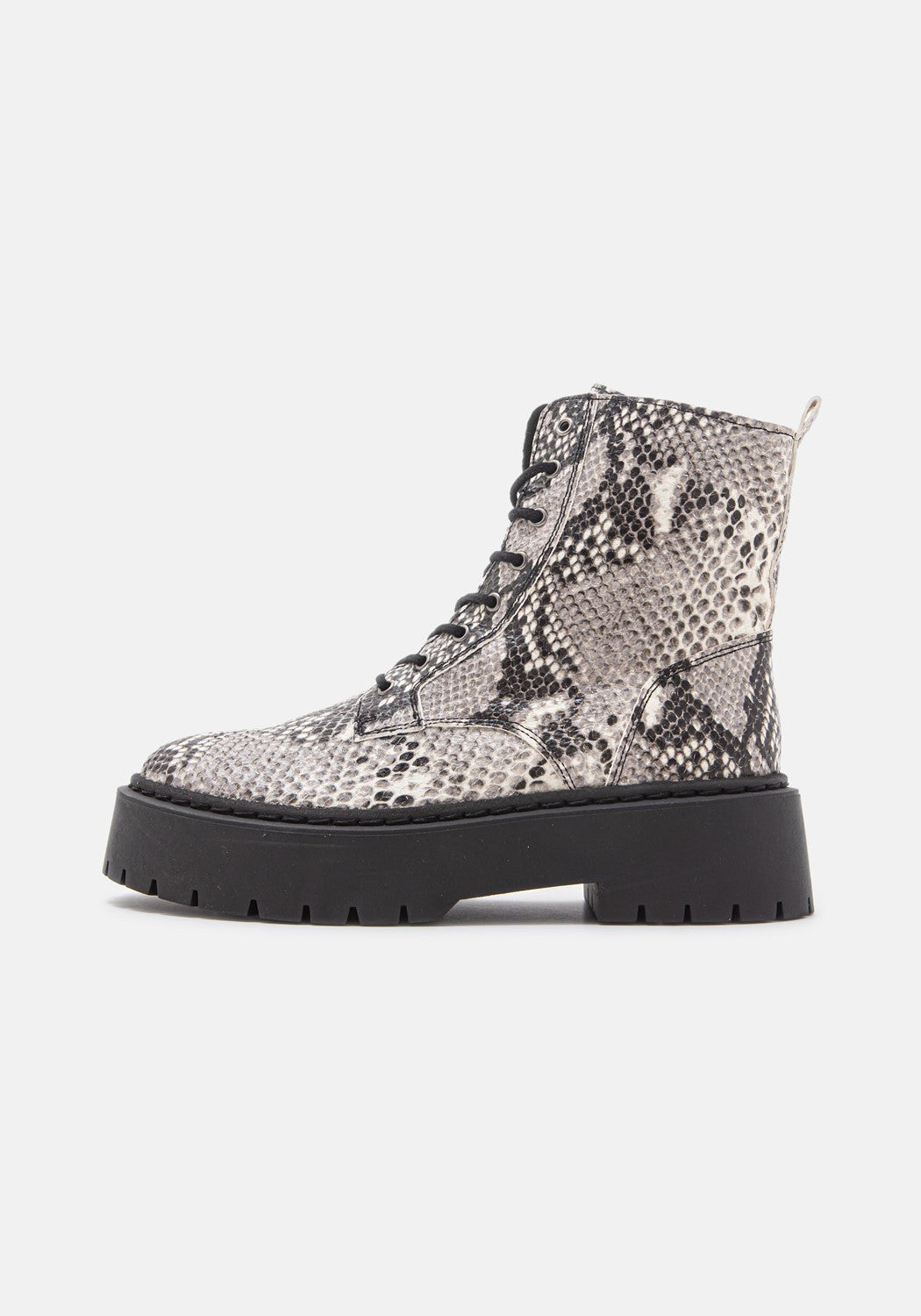 Mary Boot Pitton black/white snake | Bildmaterial bereitgestellt von SHOES.PLEASE.