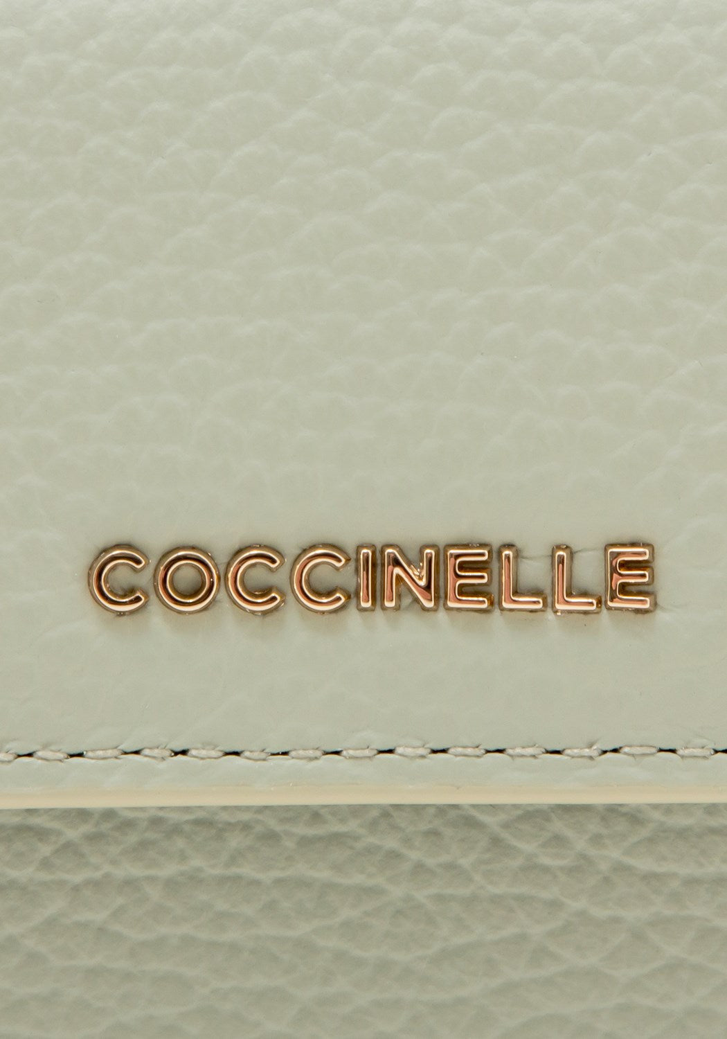 Metallic Soft celadon green dunkel | Bildmaterial bereitgestellt von SHOES.PLEASE.