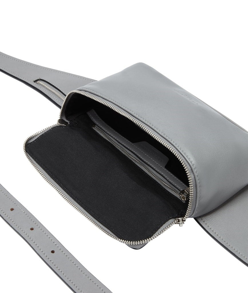 Hera Beltbag Sheep Natural grigio | Bildmaterial bereitgestellt von SHOES.PLEASE.