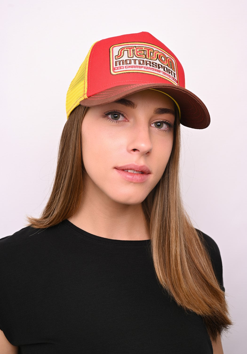 Trucker Cap Motorsport II rot gelb | Bildmaterial bereitgestellt von SHOES.PLEASE.