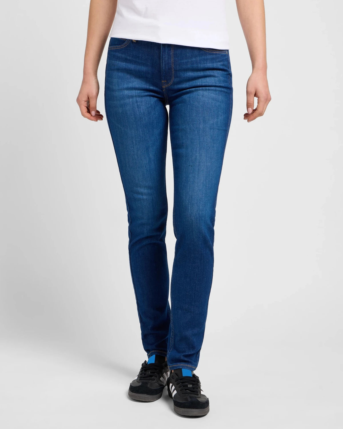SCARLETT_HIGH NIGHT_SKY medium denim | Bildmaterial bereitgestellt von SHOES.PLEASE.