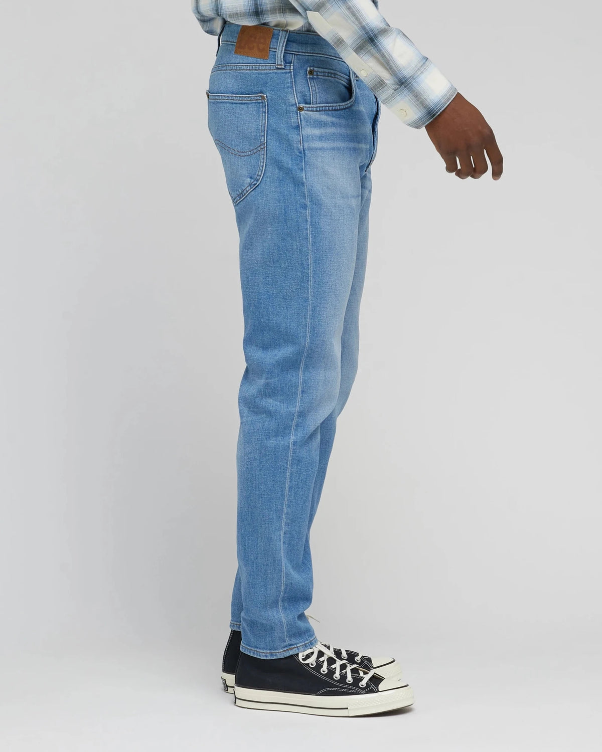 AUSTIN UNION_CITY_WORN_IN medium denim | Bildmaterial bereitgestellt von SHOES.PLEASE.