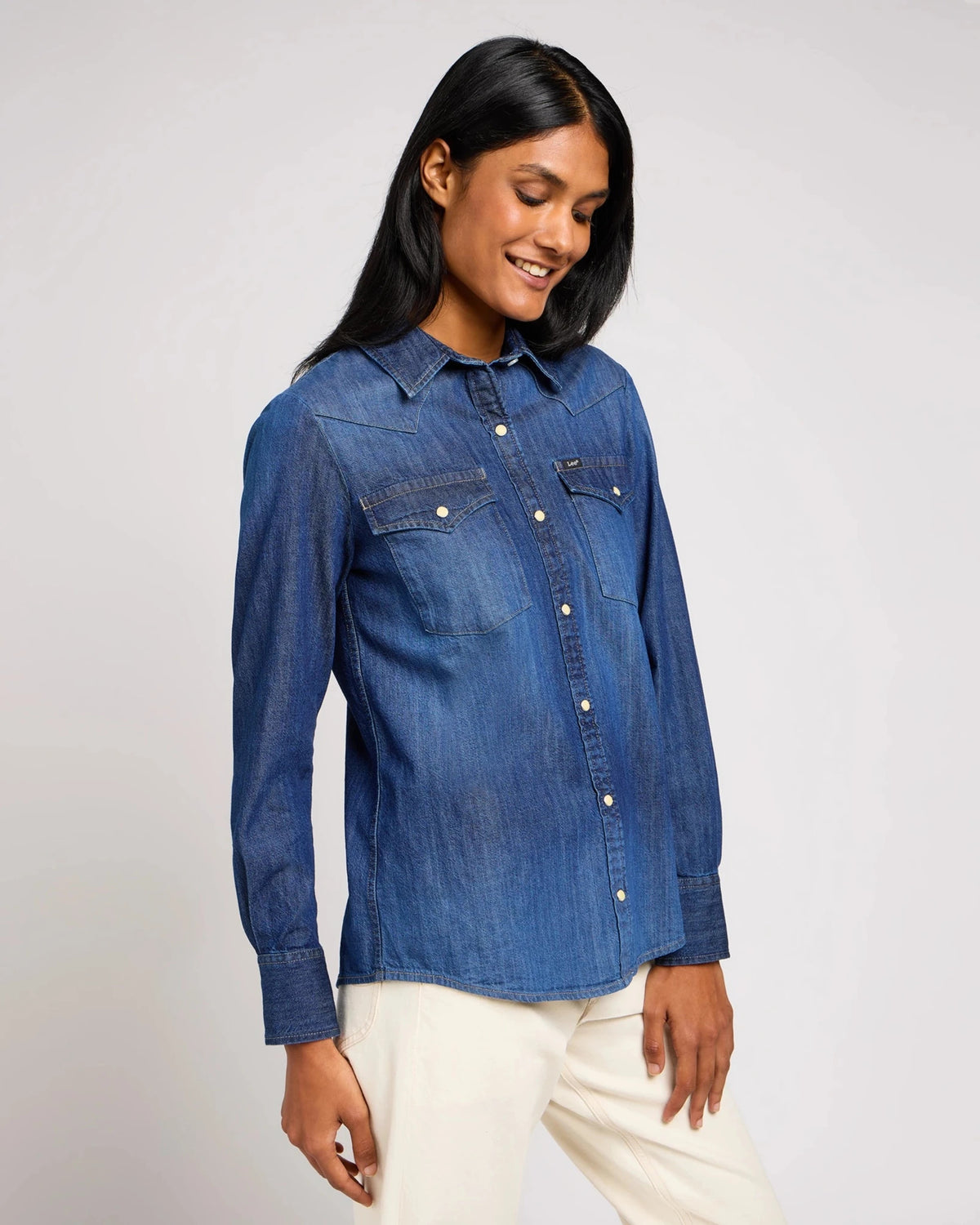 REGULAR_WESTERN_SHIRT THROUGH_THE_W medium denim | Bildmaterial bereitgestellt von SHOES.PLEASE.