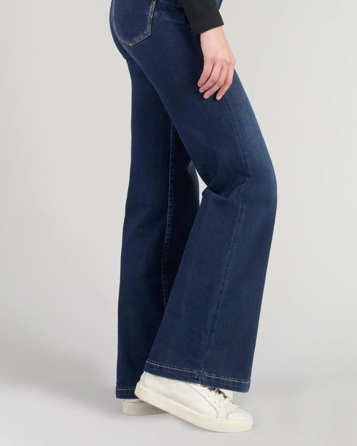 Femme Pantalon 212/JF PULP HIGH FLARE blue | Bildmaterial bereitgestellt von SHOES.PLEASE.