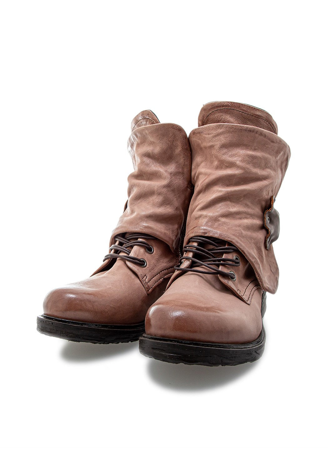 259211-0101-0013 grunge+smoke | Bildmaterial bereitgestellt von SHOES.PLEASE.