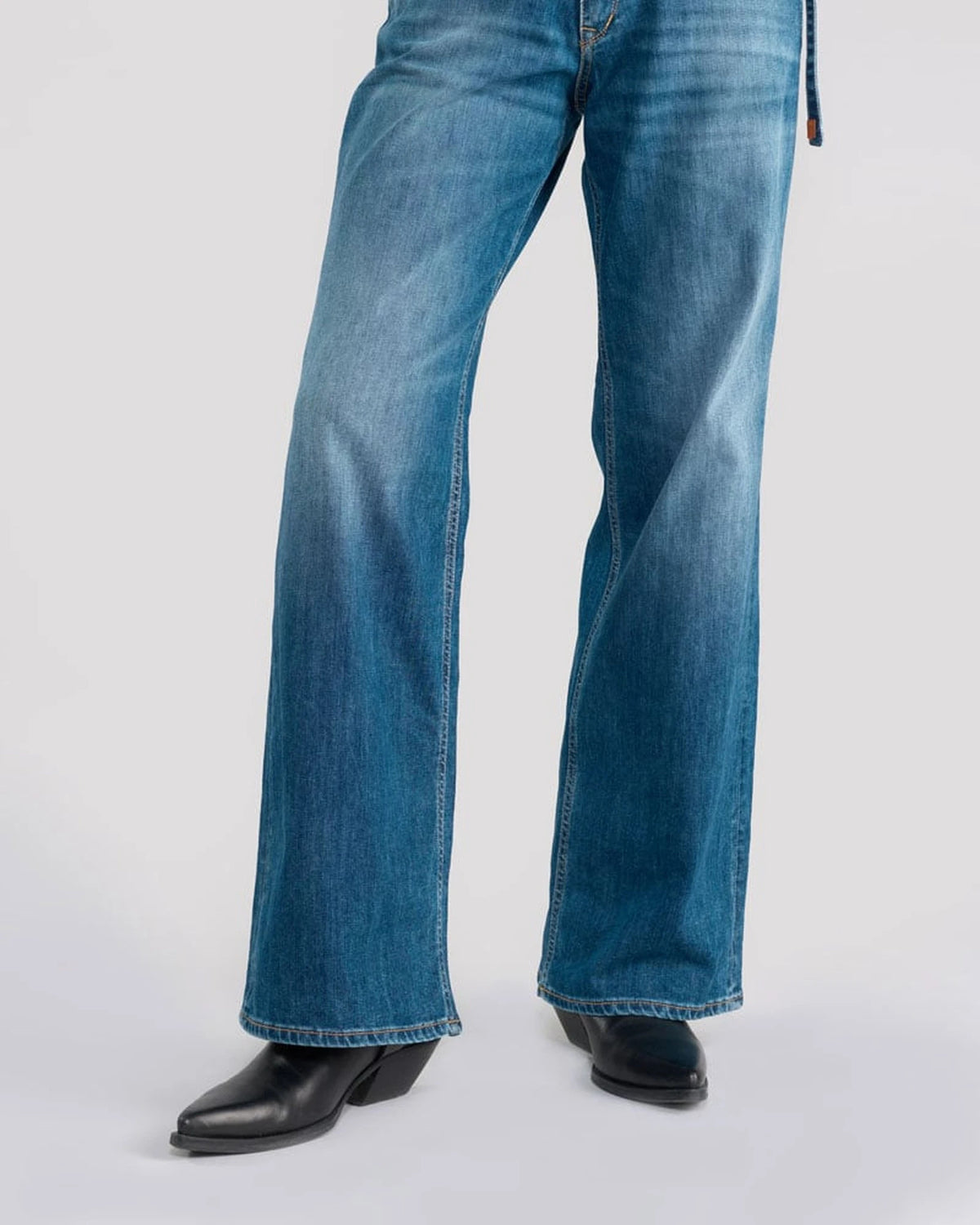 Femme Lauryn Pantalon blue | Bildmaterial bereitgestellt von SHOES.PLEASE.