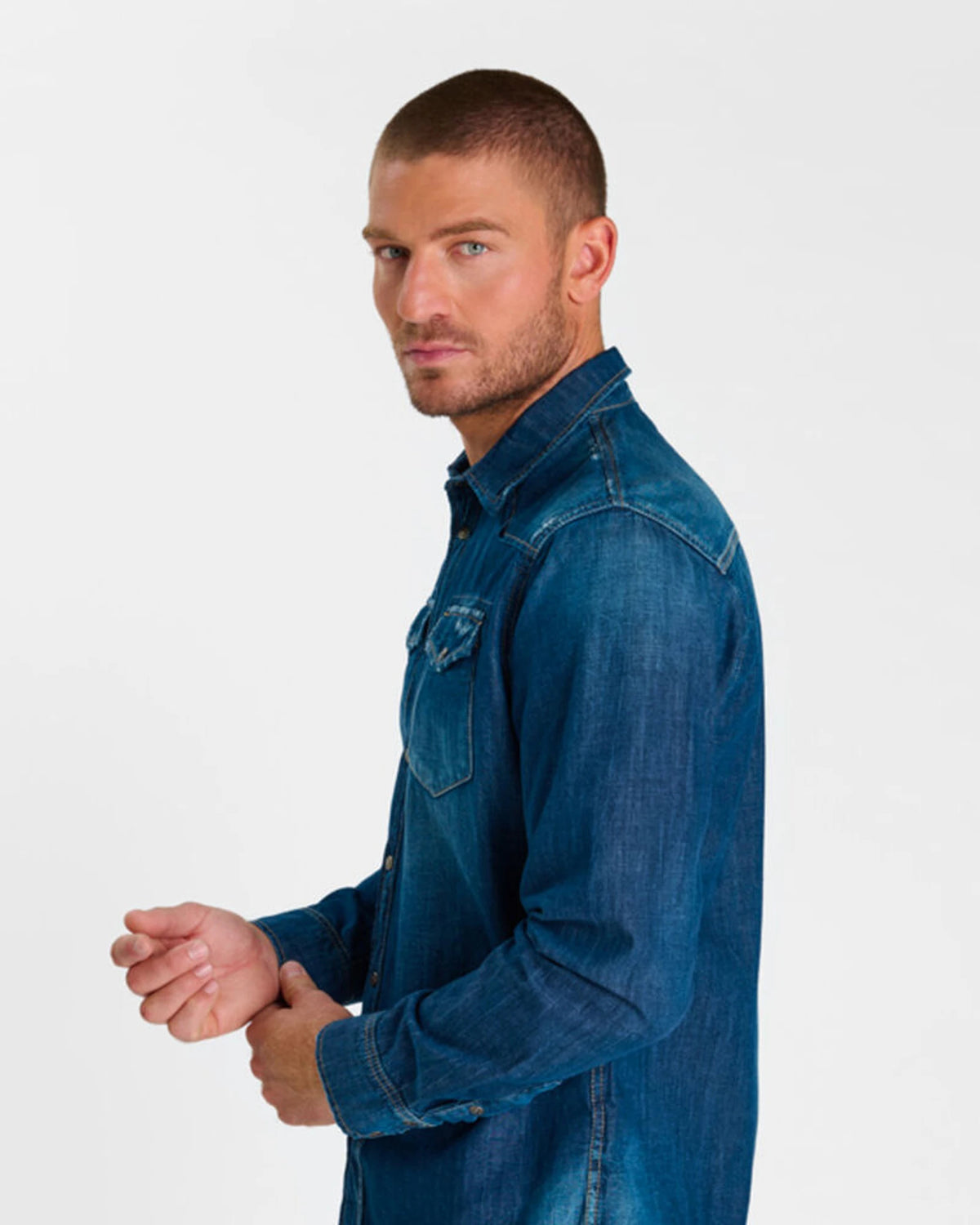 Femme Juanito Chemise blue | Bildmaterial bereitgestellt von SHOES.PLEASE.