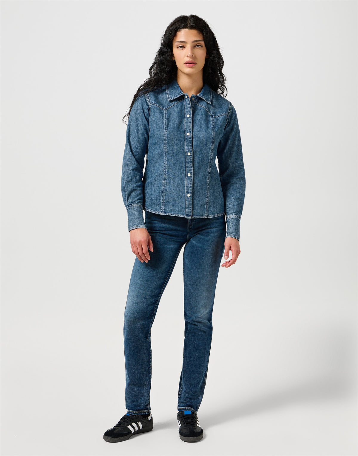 EXAG_YOKE_SHIRT FADED_blue | Bildmaterial bereitgestellt von SHOES.PLEASE.