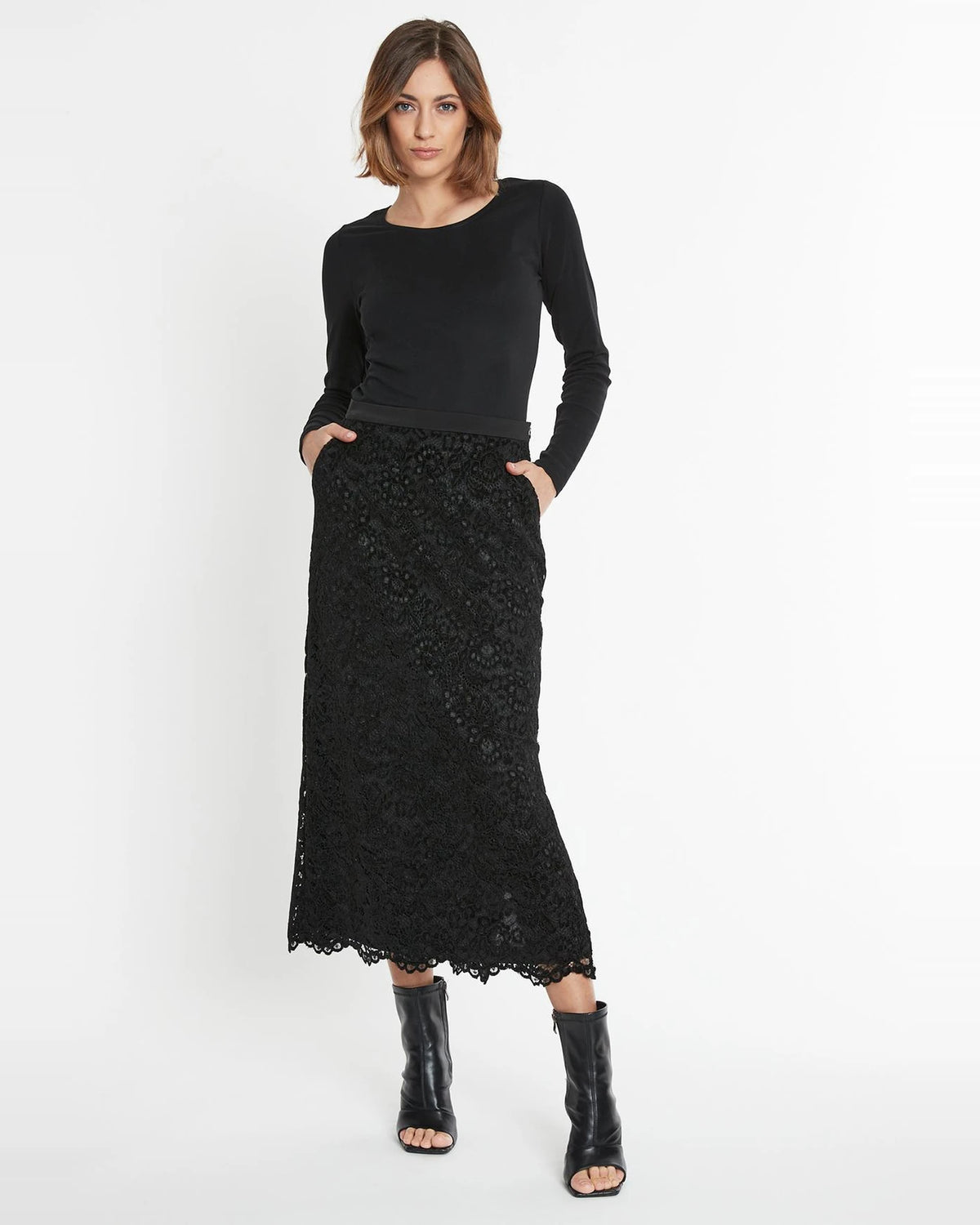 Skirt 13343-060781-3562-100 black | Bildmaterial bereitgestellt von SHOES.PLEASE.