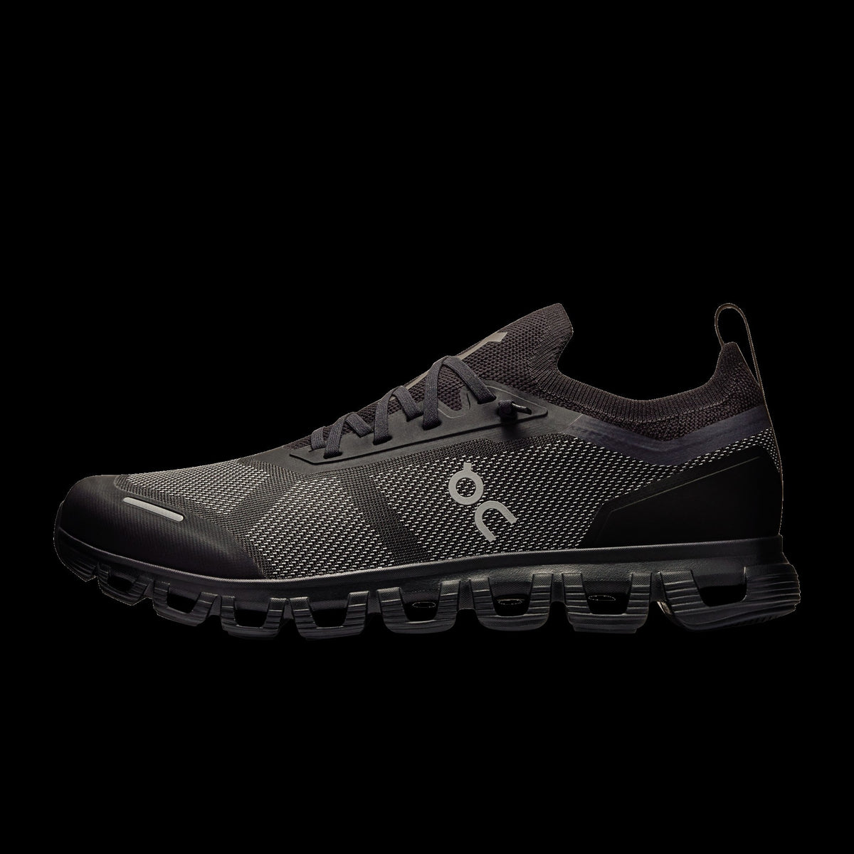 3MF10040106 M Cloud 6 Versa black/eclipse | Bildmaterial bereitgestellt von SHOES.PLEASE.