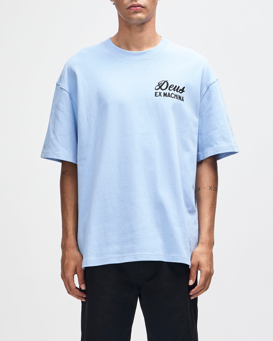 Harajuku Sign Tee cerulean blue | Bildmaterial bereitgestellt von SHOES.PLEASE.