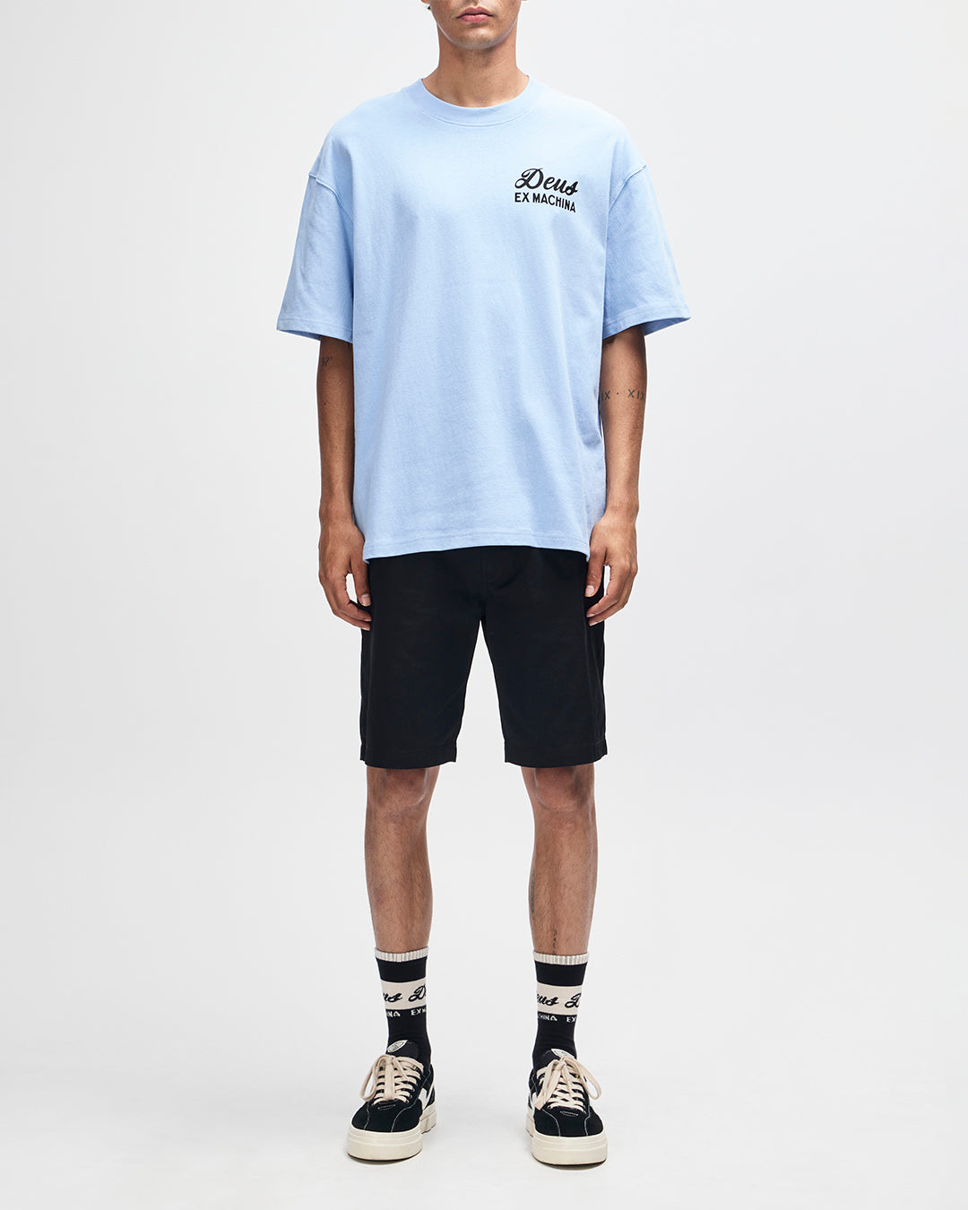 Harajuku Sign Tee cerulean blue | Bildmaterial bereitgestellt von SHOES.PLEASE.