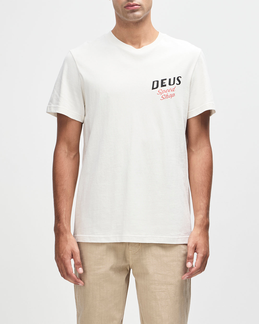 Dogleg Tee dirty white | Bildmaterial bereitgestellt von SHOES.PLEASE.