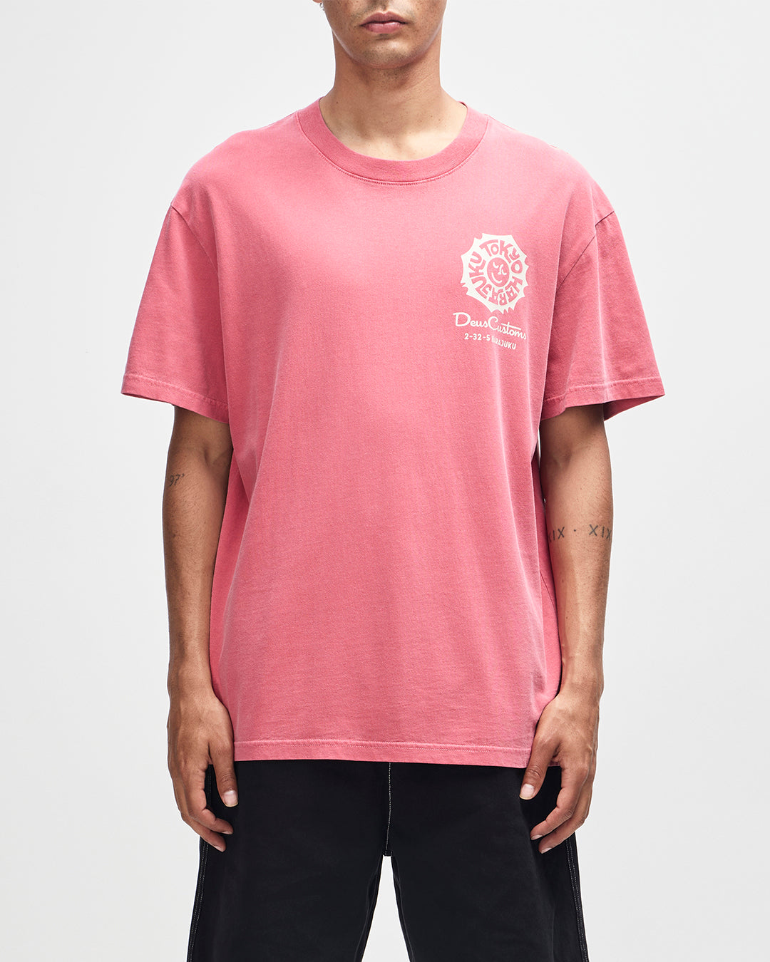 Tokyo Address Tee melon red | Bildmaterial bereitgestellt von SHOES.PLEASE.