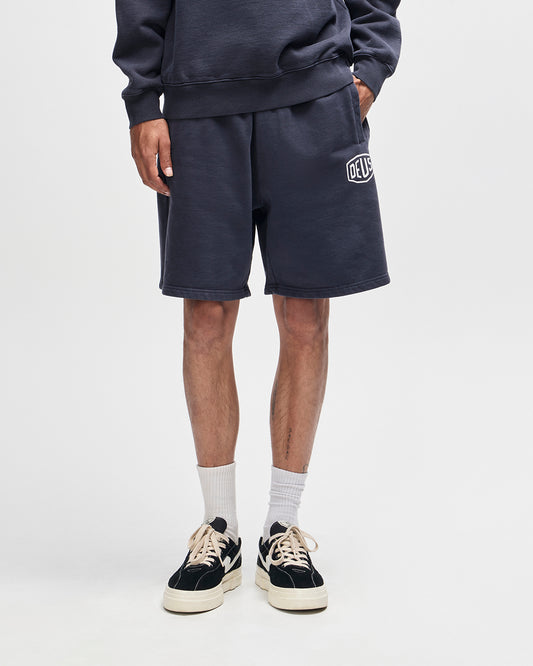Shield Garment Dyed Track Short black