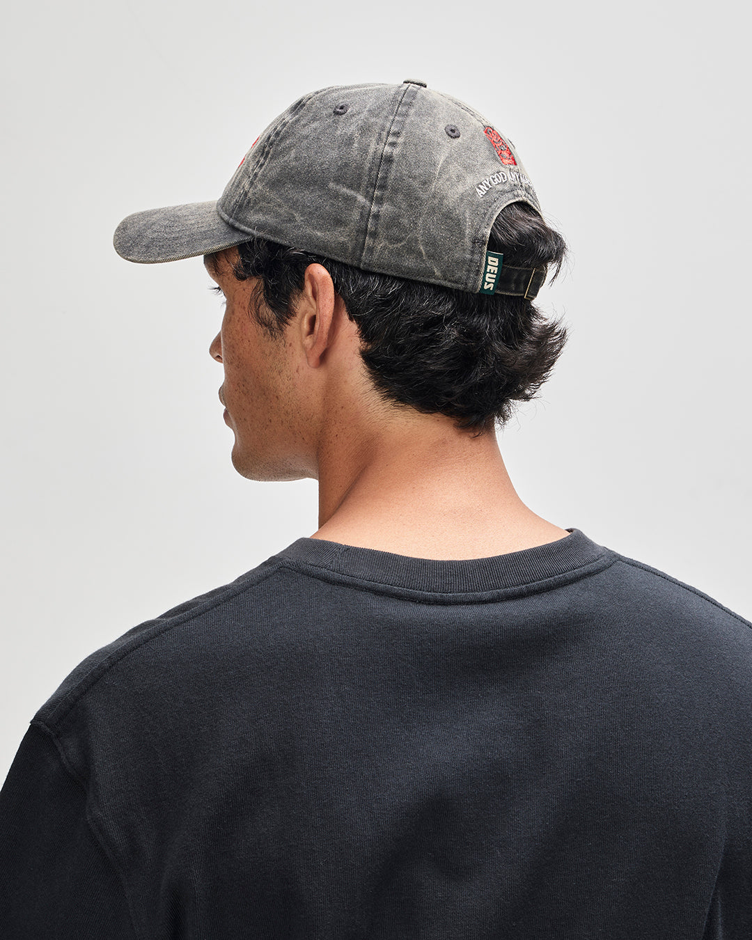 Decorative Cap anthracite | Bildmaterial bereitgestellt von SHOES.PLEASE.