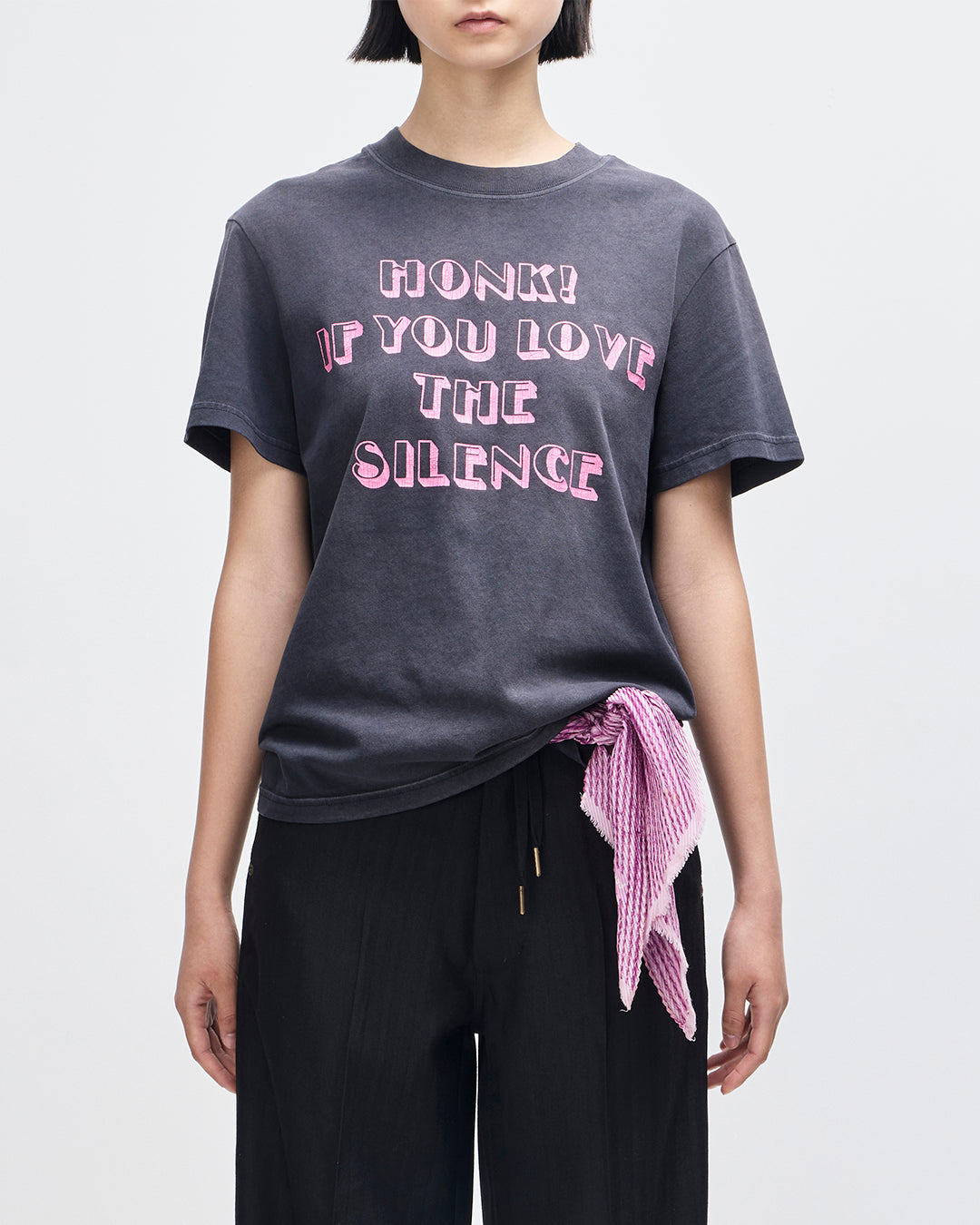 Honk! Tee black beauty | Bildmaterial bereitgestellt von SHOES.PLEASE.