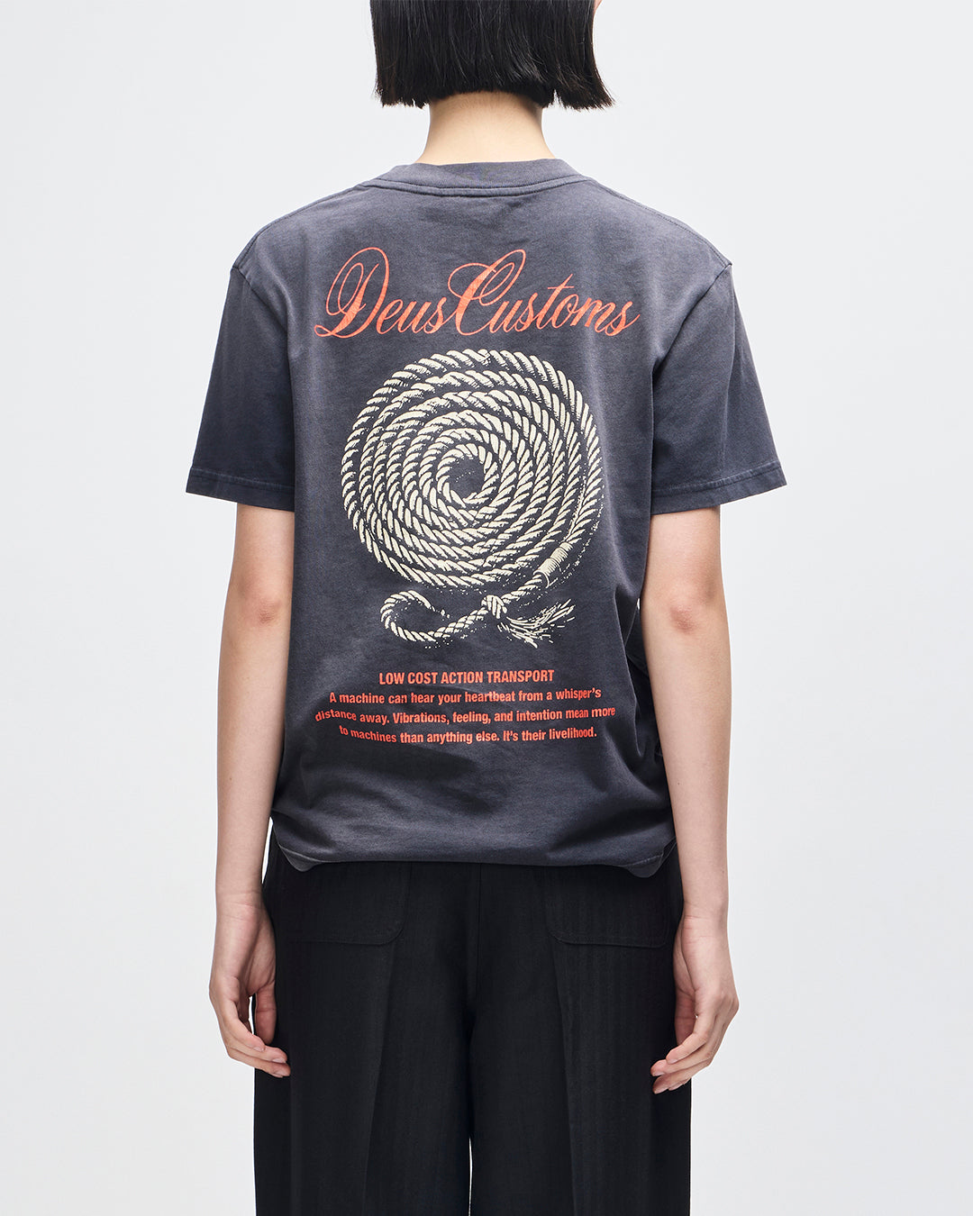 Horseplay Tee black beauty | Bildmaterial bereitgestellt von SHOES.PLEASE.