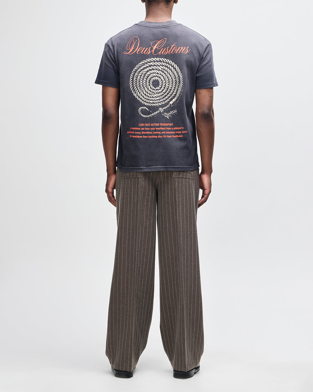 Horseplay Tee black beauty | Bildmaterial bereitgestellt von SHOES.PLEASE.