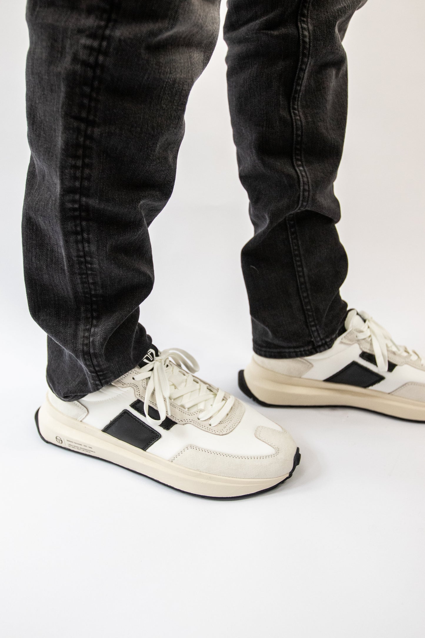 70's NEO RUNNER white-tofu-nimbus cloud | Bildmaterial bereitgestellt von SHOES.PLEASE.