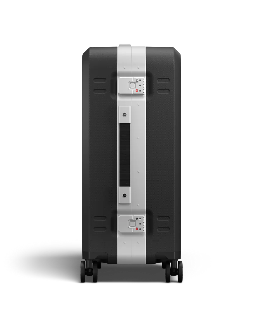 Ramverk Pro Check-in Luggage Medium silver | Bildmaterial bereitgestellt von SHOES.PLEASE.