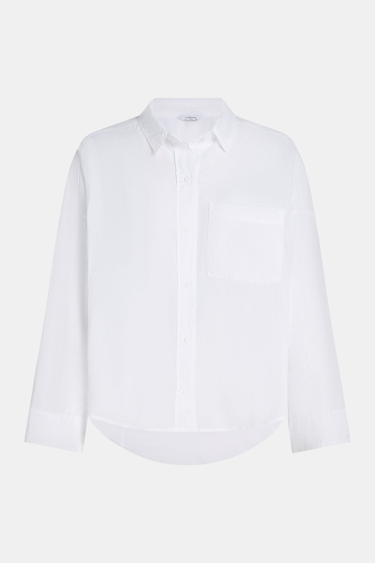 Blouse white | Bildmaterial bereitgestellt von SHOES.PLEASE.