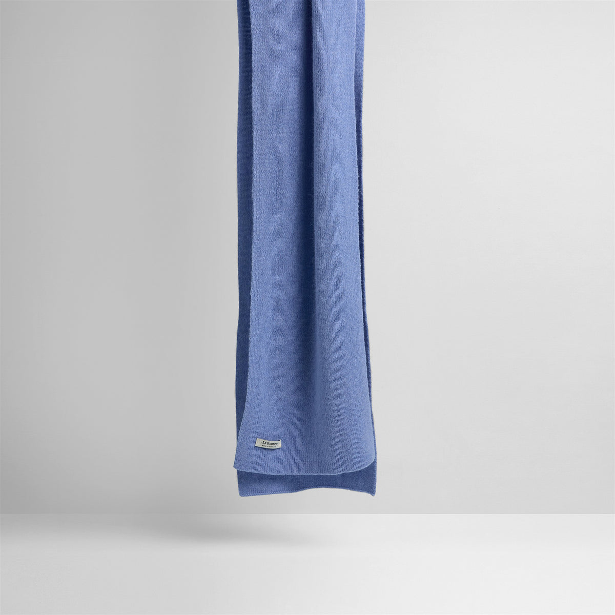 Scarf SCA-003 light blue sky | Bildmaterial bereitgestellt von SHOES.PLEASE.